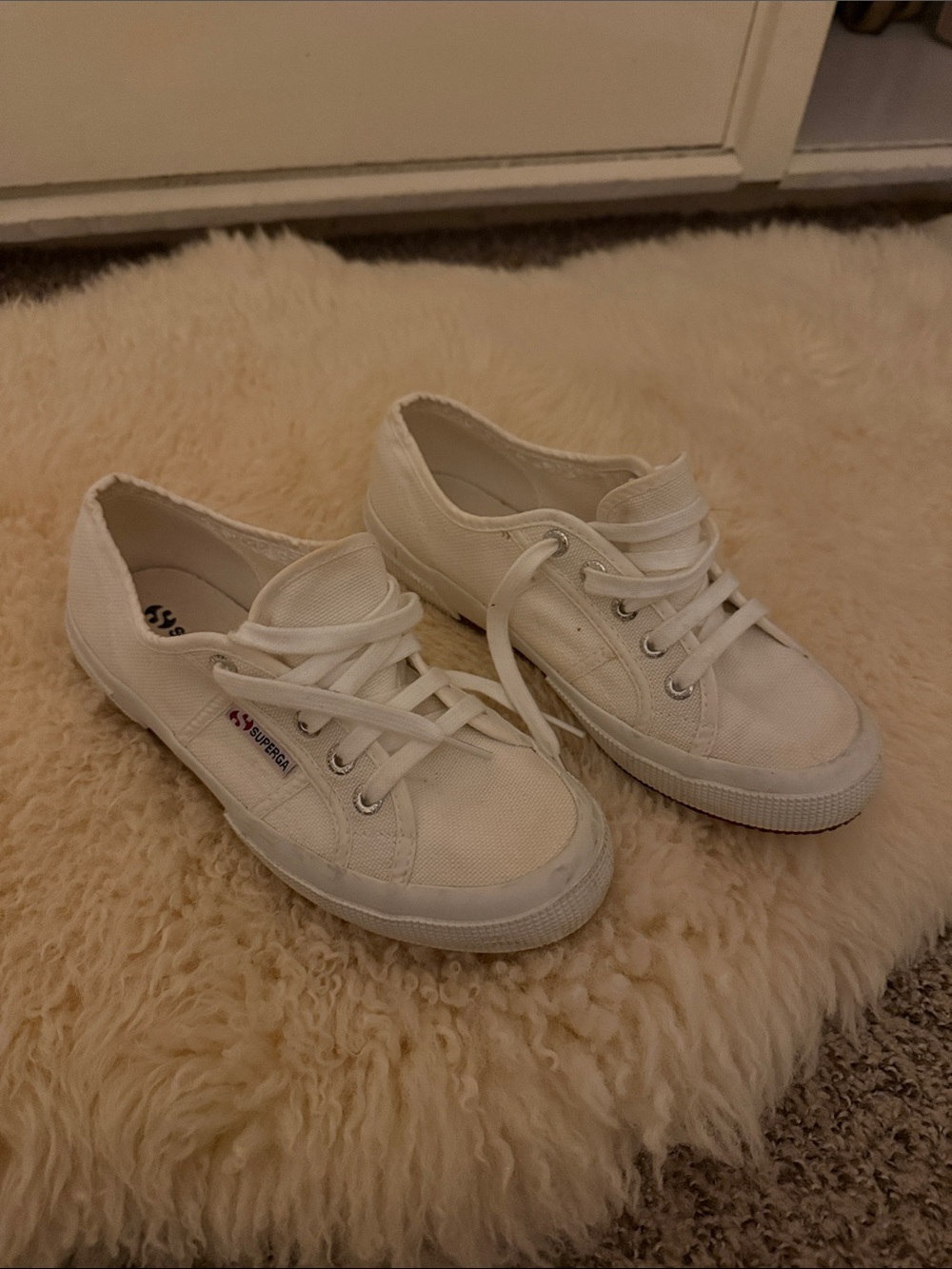 Superga White Low-Top Canvas Sneakers - Lace-Up Casual Shoes Womens 37.5 (7)
